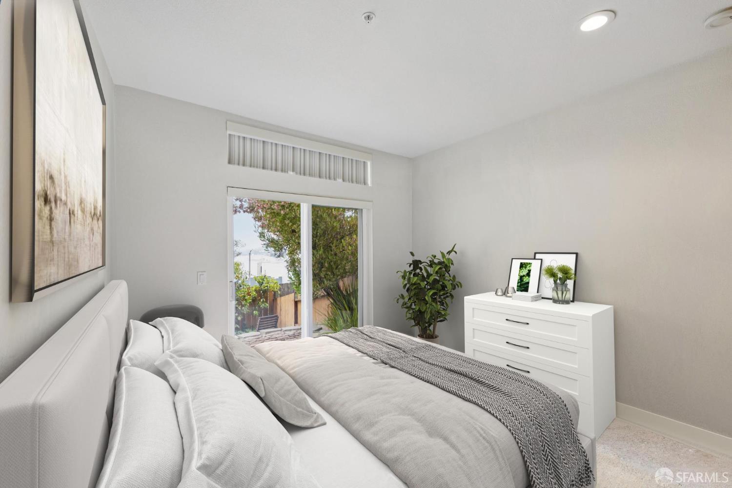Detail Gallery Image 16 of 18 For 767 Corbett Ave #3,  San Francisco,  CA 94131 - 2 Beds | 2/1 Baths