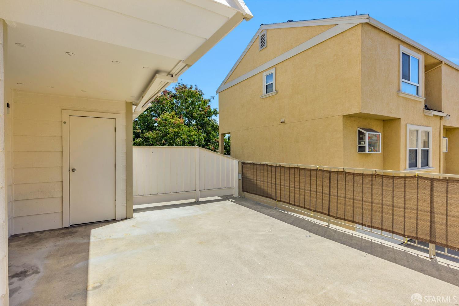 Detail Gallery Image 17 of 22 For 2077 Washington Ave #111,  San Leandro,  CA 94577 - 1 Beds | 1 Baths