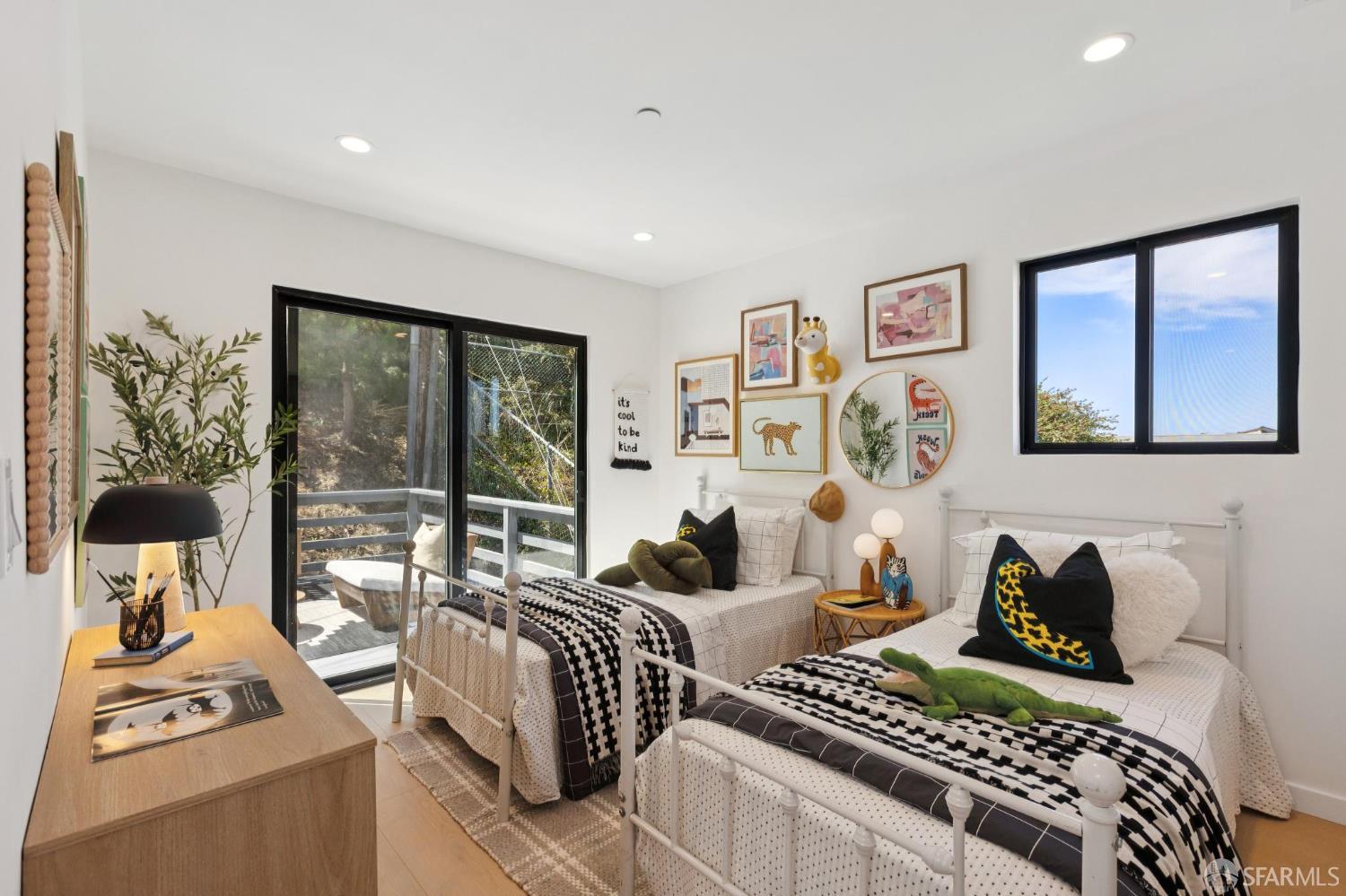 Detail Gallery Image 28 of 60 For 134 Canterbury Ave, Daly City,  CA 94015 - 4 Beds | 4 Baths