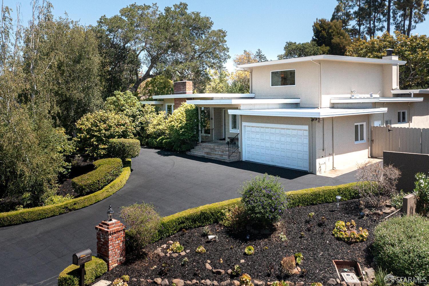 Detail Gallery Image 7 of 79 For 1745 Crockett Ln, Hillsborough,  CA 94010 - 5 Beds | 4 Baths