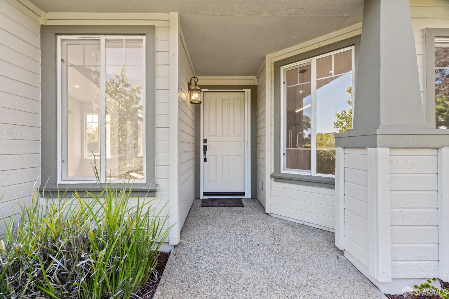 Detail Gallery Image 4 of 54 For 8779 Fruit Barn Ln, San Jose,  CA 95135 - 2 Beds | 2 Baths