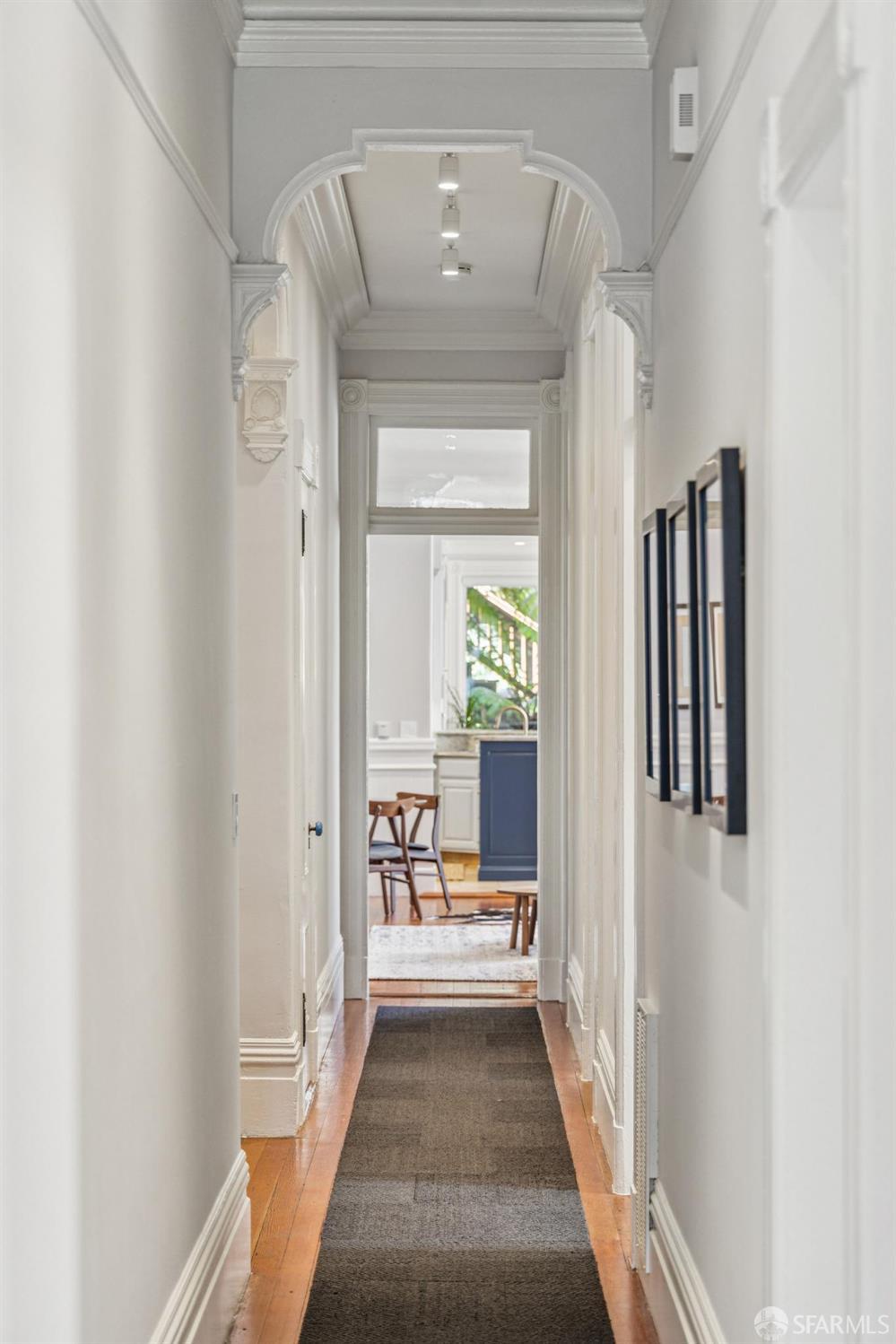 Photo #13: 425060957 Listing: Photo #13