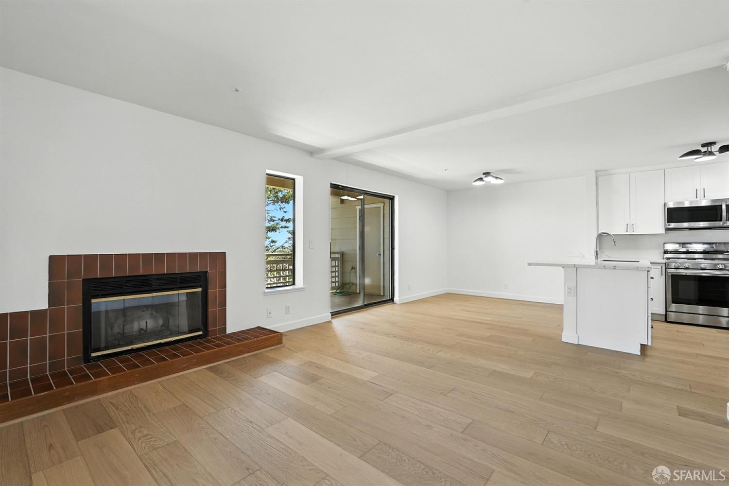 Detail Gallery Image 10 of 37 For 2204 Wildflower Ct, Daly City,  CA 94014 - 2 Beds | 2 Baths