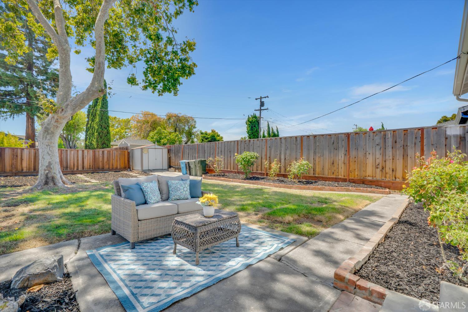Detail Gallery Image 29 of 44 For 3616 Hoover St, Redwood City,  CA 94063 - 2 Beds | 1 Baths