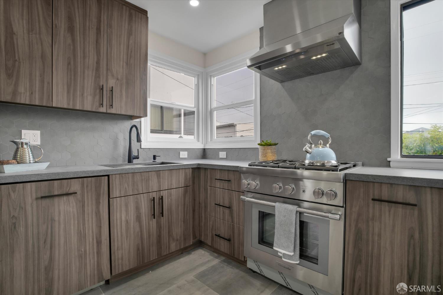 Detail Gallery Image 20 of 43 For 165 Wilshire Ave, Daly City,  CA 94015 - 3 Beds | 2 Baths