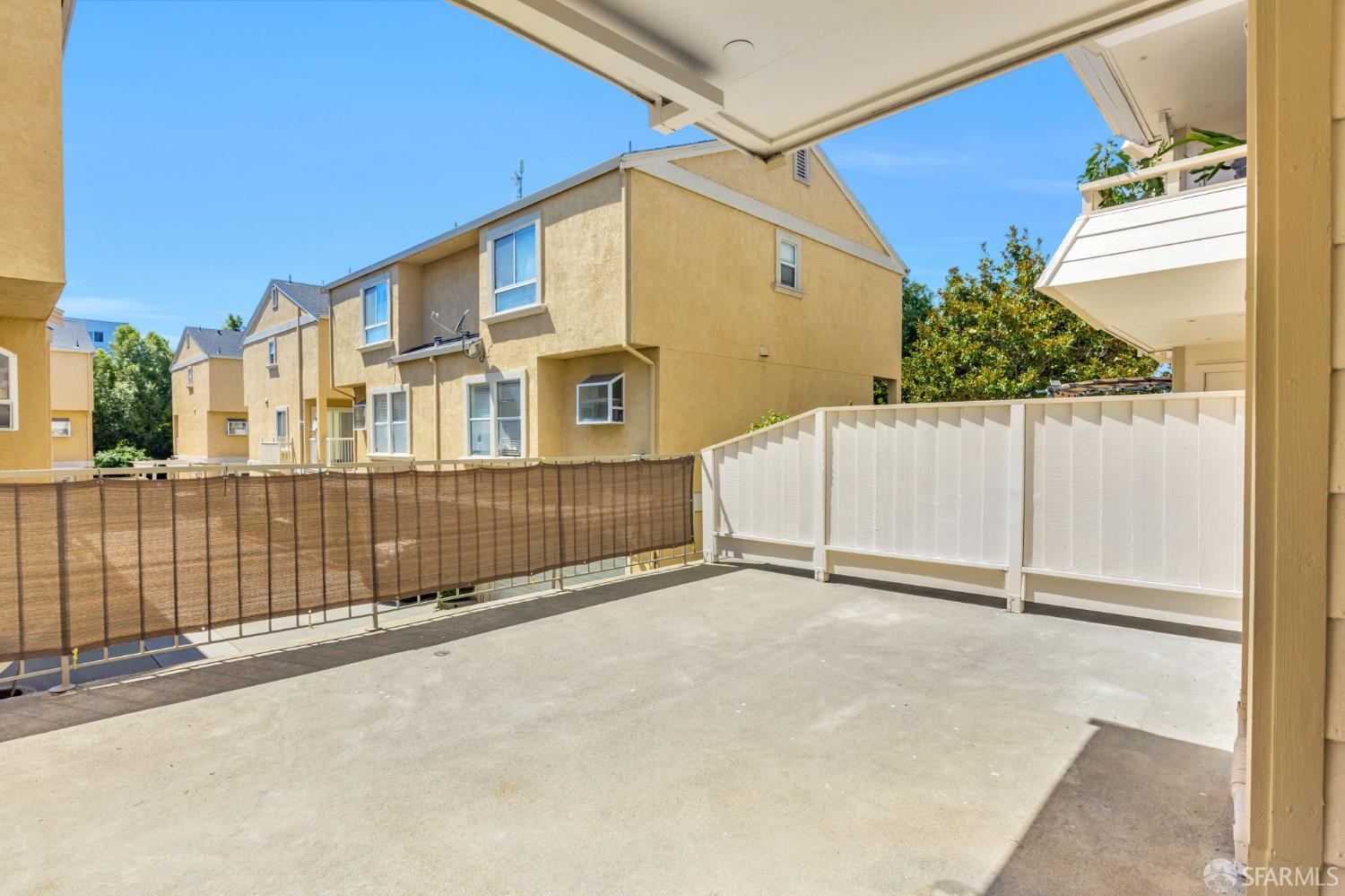 Detail Gallery Image 16 of 22 For 2077 Washington Ave #111,  San Leandro,  CA 94577 - 1 Beds | 1 Baths