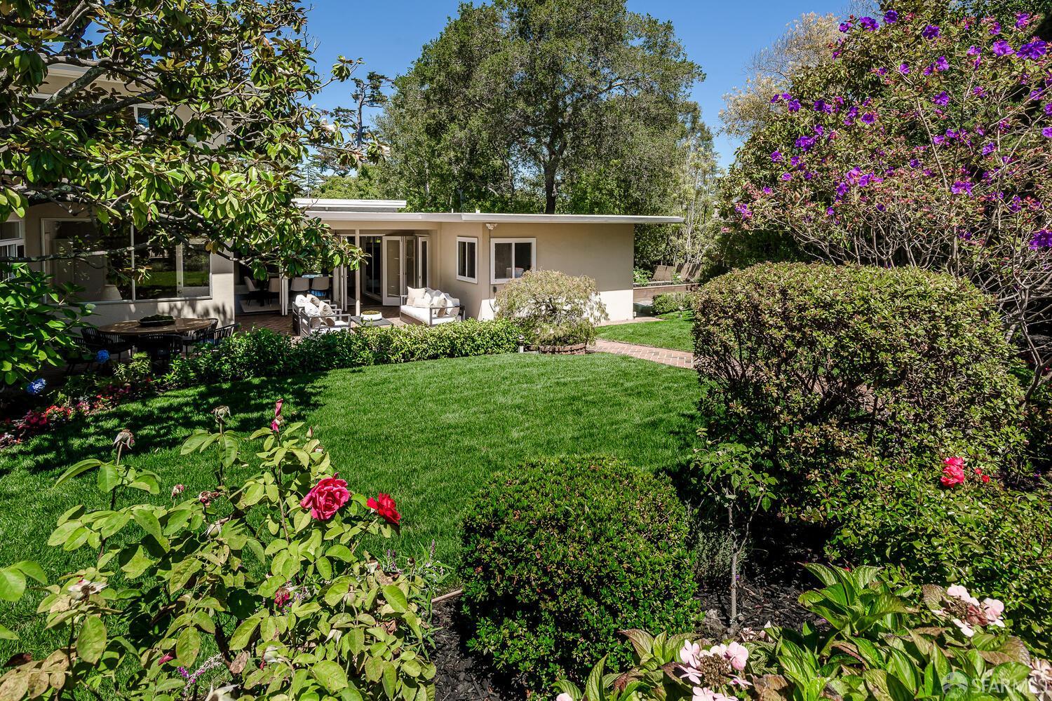 Detail Gallery Image 19 of 79 For 1745 Crockett Ln, Hillsborough,  CA 94010 - 5 Beds | 4 Baths