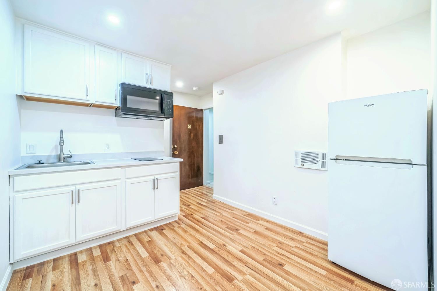 Detail Gallery Image 29 of 64 For 823 Webster St, Oakland,  CA 94607 - – Beds | – Baths