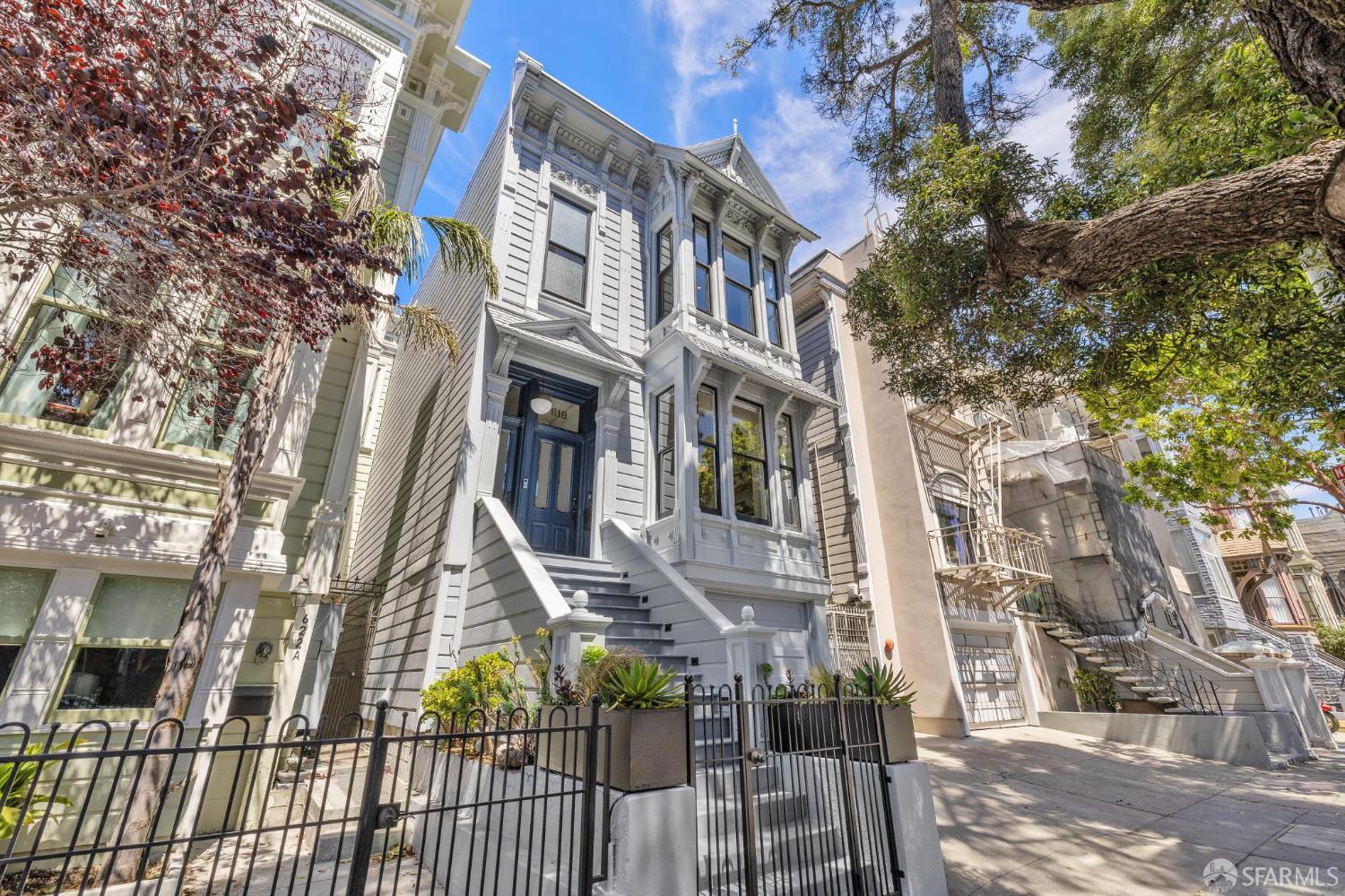 Detail Gallery Image 2 of 61 For 620 Haight St, San Francisco,  CA 94117 - 3 Beds | 2 Baths