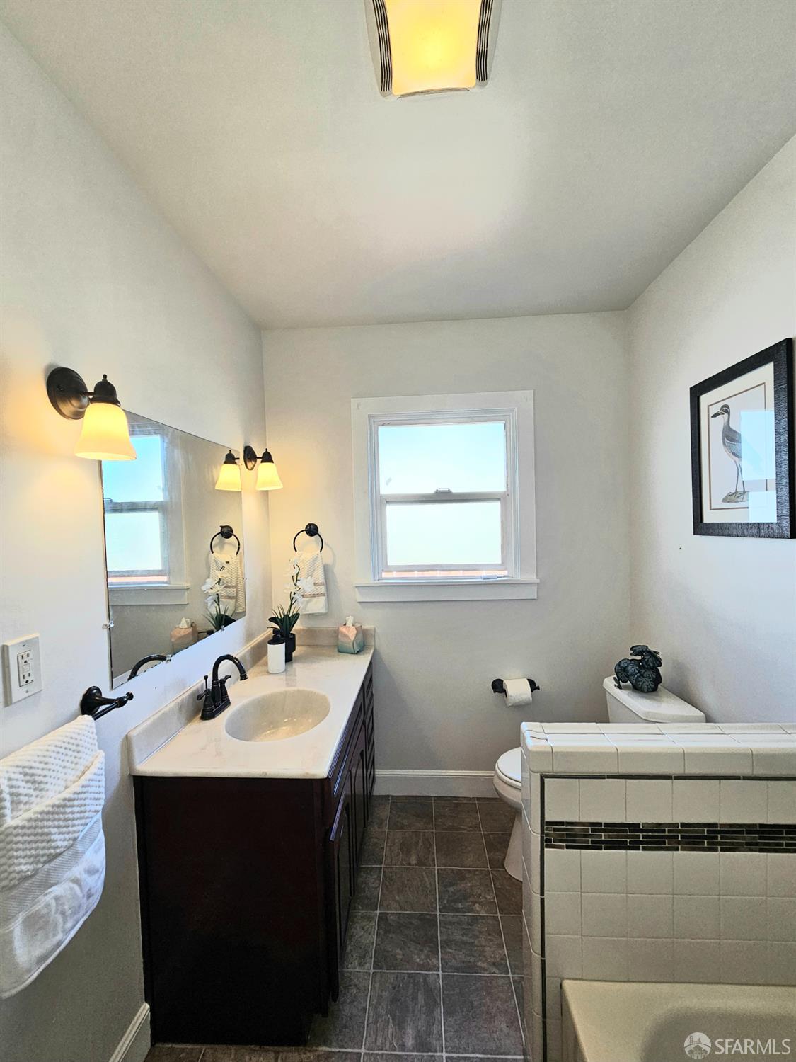 Detail Gallery Image 14 of 21 For 4320 Adeline St, Emeryville,  CA 94608 - 2 Beds | 1 Baths