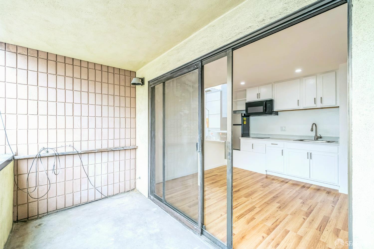 Detail Gallery Image 24 of 64 For 823 Webster St, Oakland,  CA 94607 - – Beds | – Baths