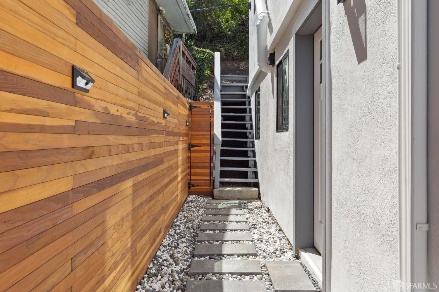 Detail Gallery Image 43 of 60 For 134 Canterbury Ave, Daly City,  CA 94015 - 4 Beds | 4 Baths