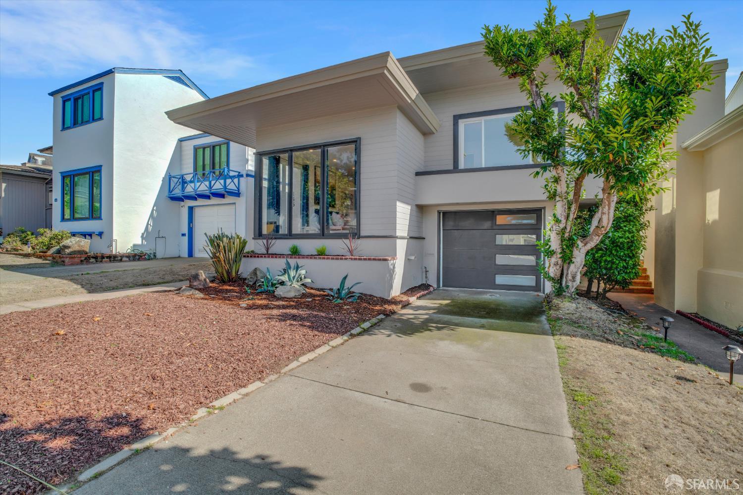 Detail Gallery Image 4 of 43 For 165 Wilshire Ave, Daly City,  CA 94015 - 3 Beds | 2 Baths