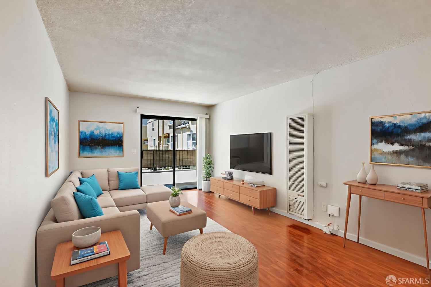 Detail Gallery Image 8 of 22 For 2077 Washington Ave #111,  San Leandro,  CA 94577 - 1 Beds | 1 Baths