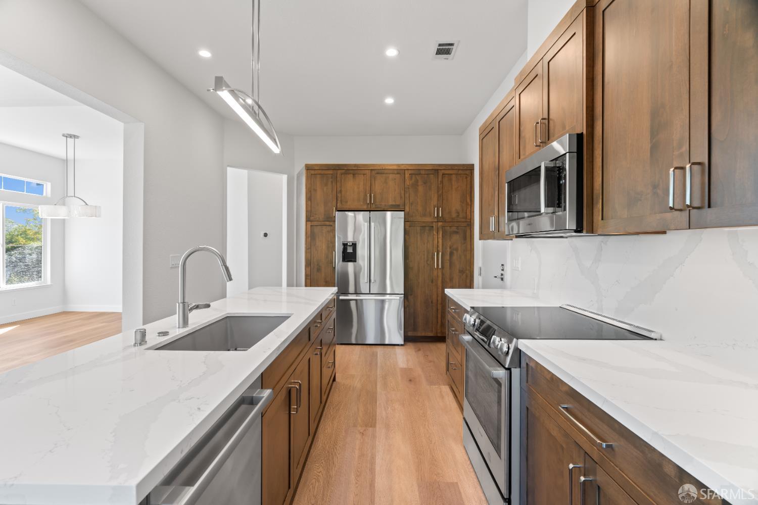 Detail Gallery Image 20 of 54 For 8779 Fruit Barn Ln, San Jose,  CA 95135 - 2 Beds | 2 Baths
