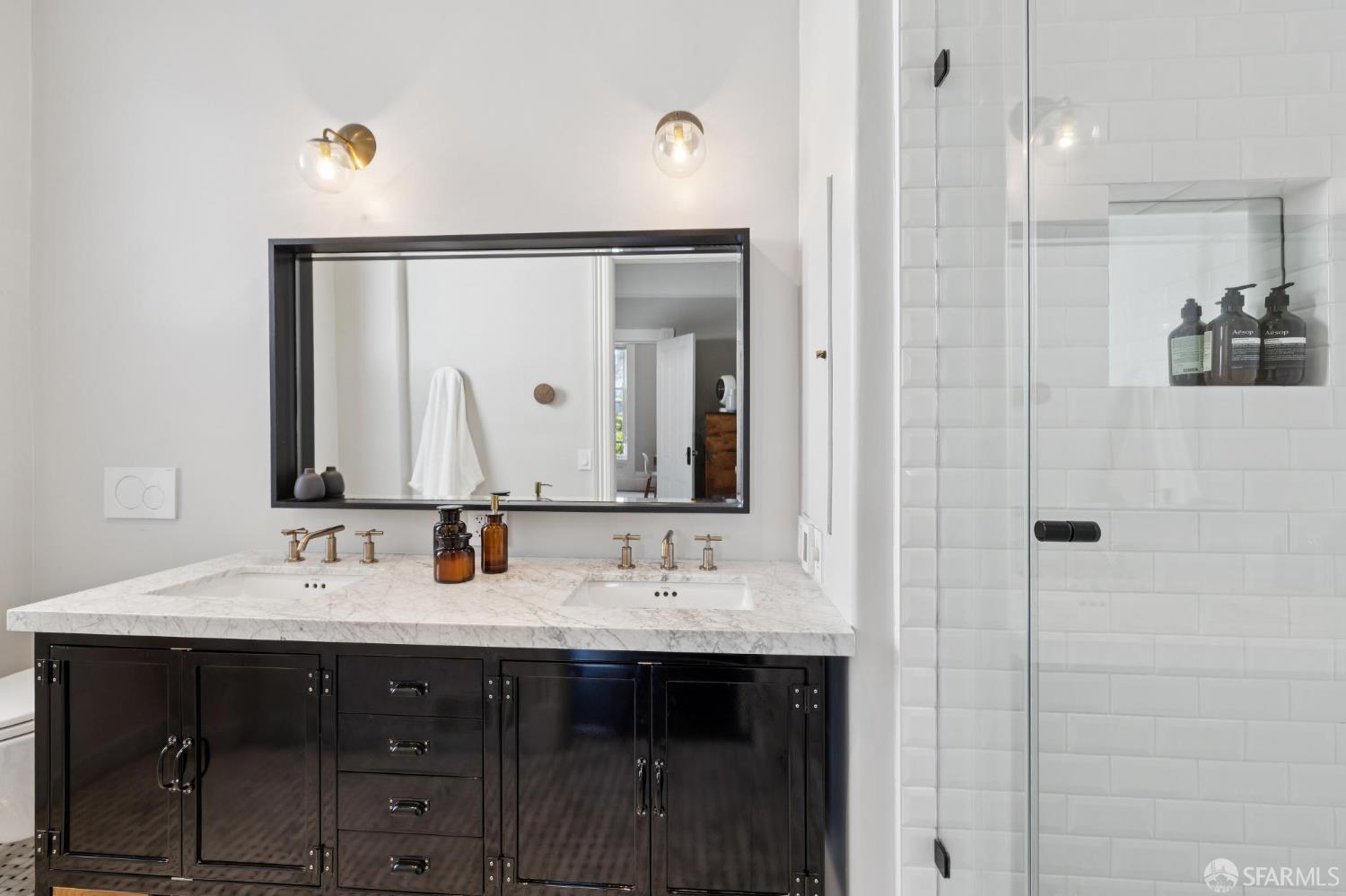 Detail Gallery Image 41 of 61 For 620 Haight St, San Francisco,  CA 94117 - 3 Beds | 2 Baths