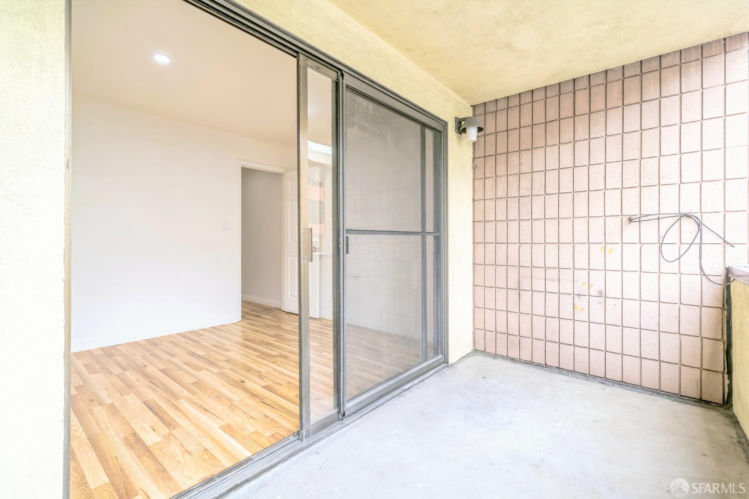 Detail Gallery Image 17 of 64 For 823 Webster St, Oakland,  CA 94607 - – Beds | – Baths