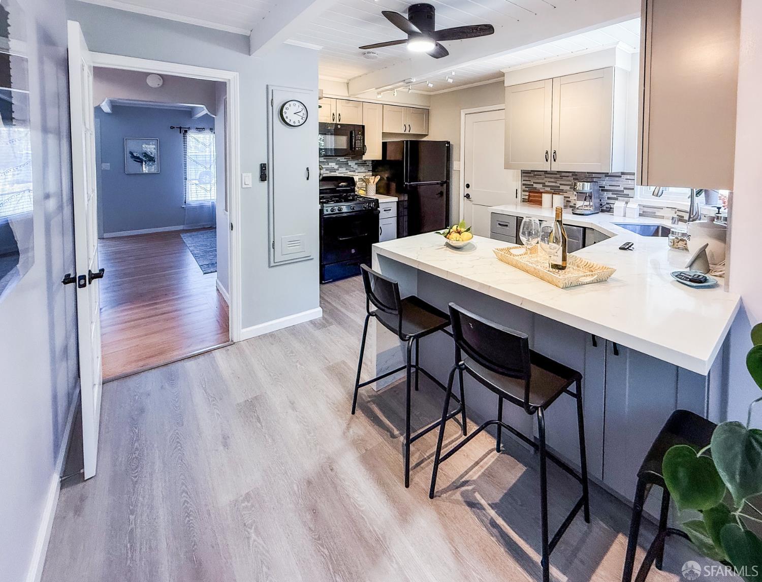 Detail Gallery Image 6 of 18 For 1044 Ventura St, Richmond,  CA 94805 - 2 Beds | 1 Baths
