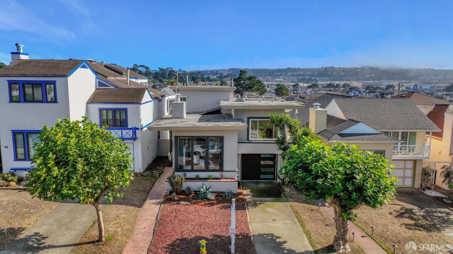 Detail Gallery Image 2 of 43 For 165 Wilshire Ave, Daly City,  CA 94015 - 3 Beds | 2 Baths