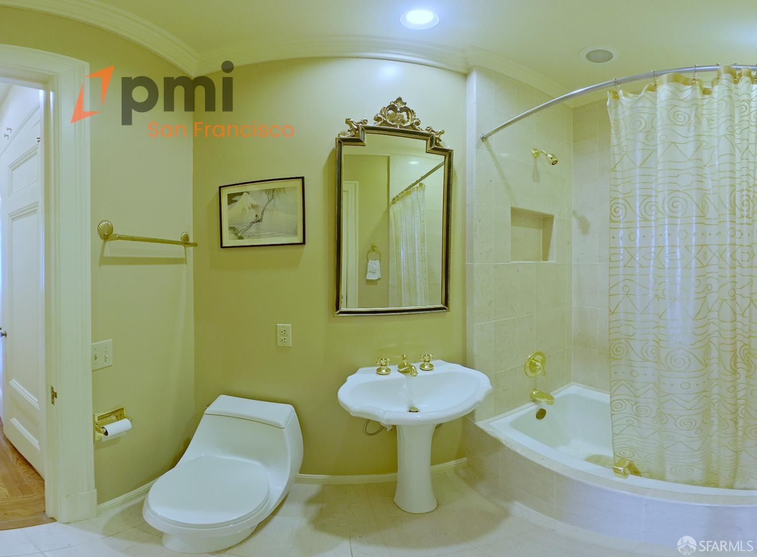 Detail Gallery Image 8 of 12 For 901 Powell St #20,  San Francisco,  CA 94108 - 2 Beds | 2 Baths
