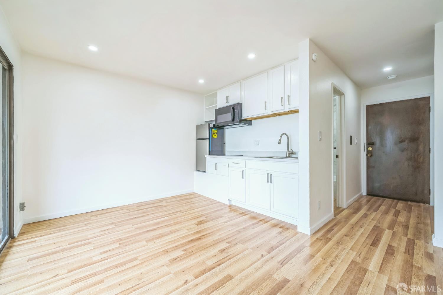 Detail Gallery Image 25 of 64 For 823 Webster St, Oakland,  CA 94607 - – Beds | – Baths