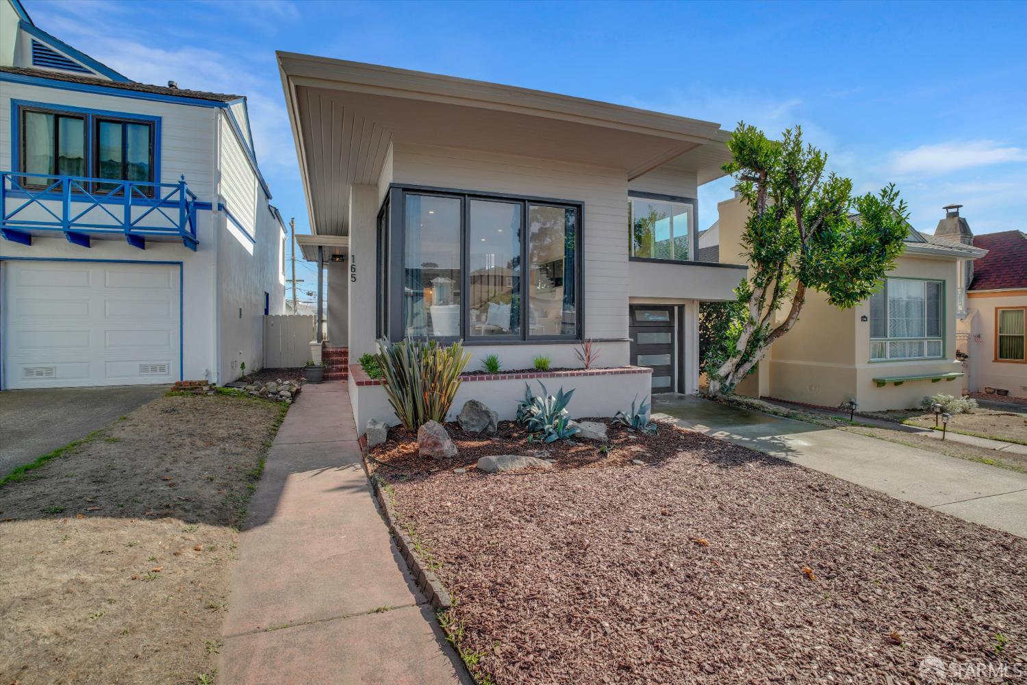 Detail Gallery Image 7 of 43 For 165 Wilshire Ave, Daly City,  CA 94015 - 3 Beds | 2 Baths