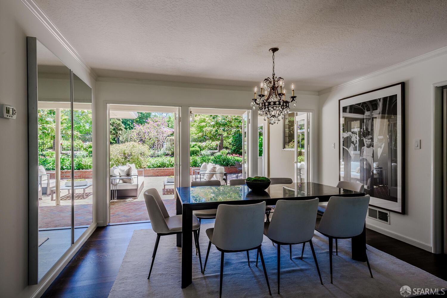 Detail Gallery Image 25 of 79 For 1745 Crockett Ln, Hillsborough,  CA 94010 - 5 Beds | 4 Baths