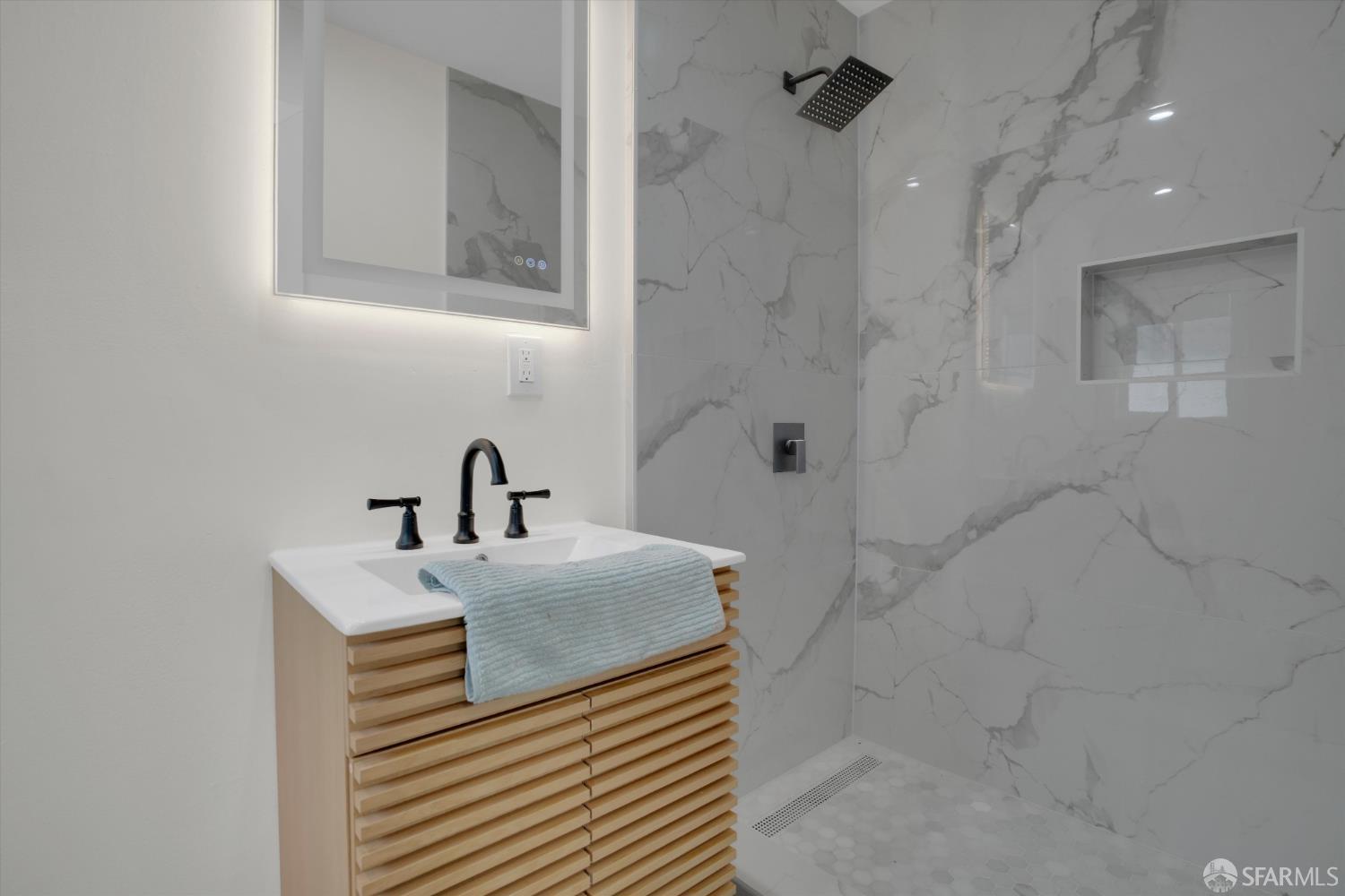 Detail Gallery Image 32 of 43 For 165 Wilshire Ave, Daly City,  CA 94015 - 3 Beds | 2 Baths