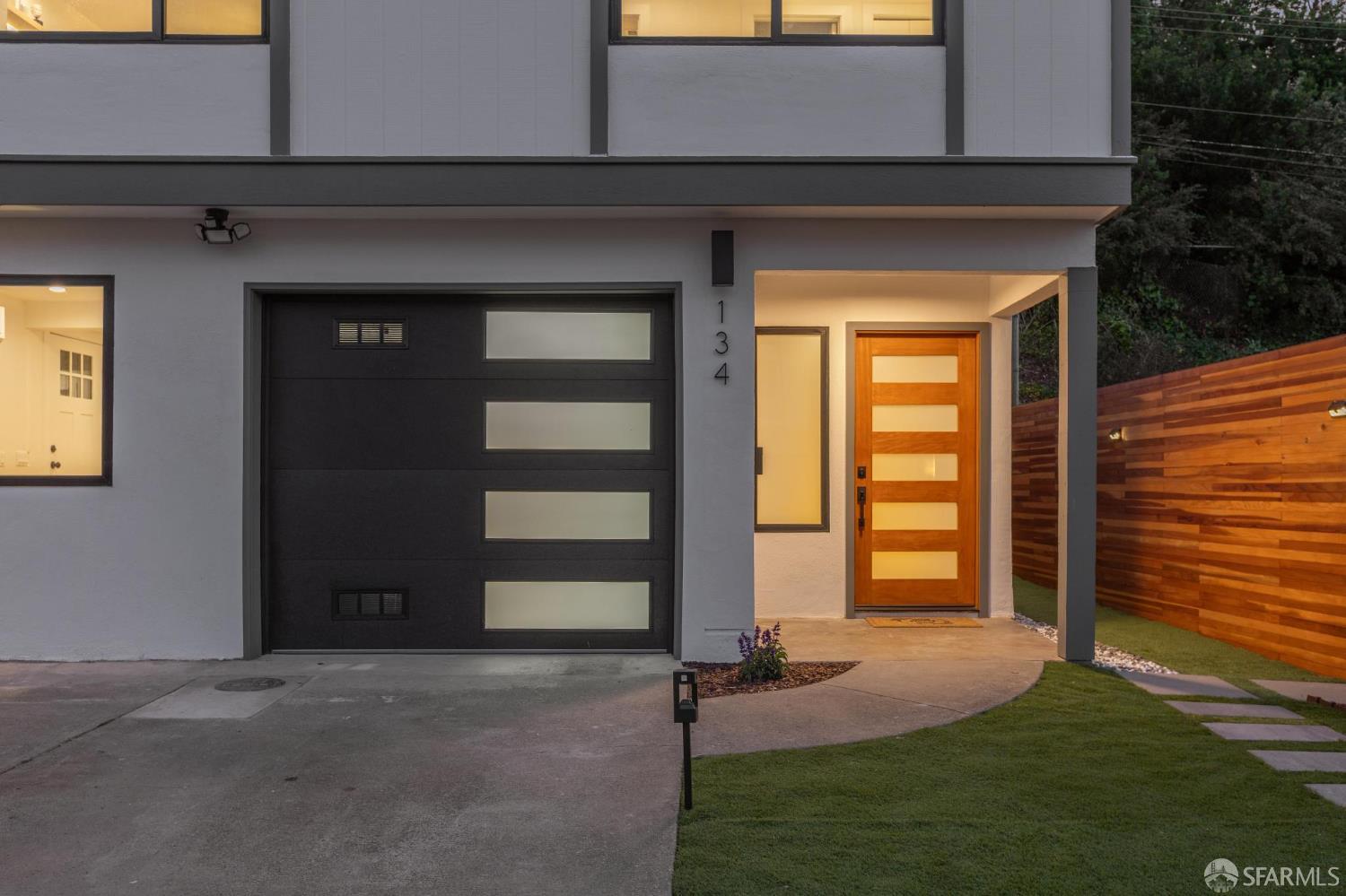Detail Gallery Image 51 of 60 For 134 Canterbury Ave, Daly City,  CA 94015 - 4 Beds | 4 Baths
