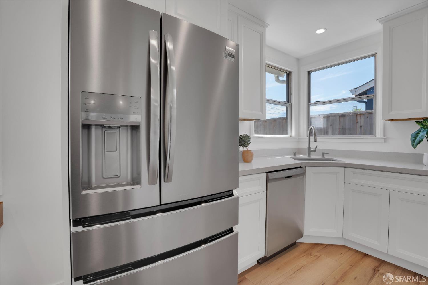 Detail Gallery Image 18 of 44 For 3616 Hoover St, Redwood City,  CA 94063 - 2 Beds | 1 Baths