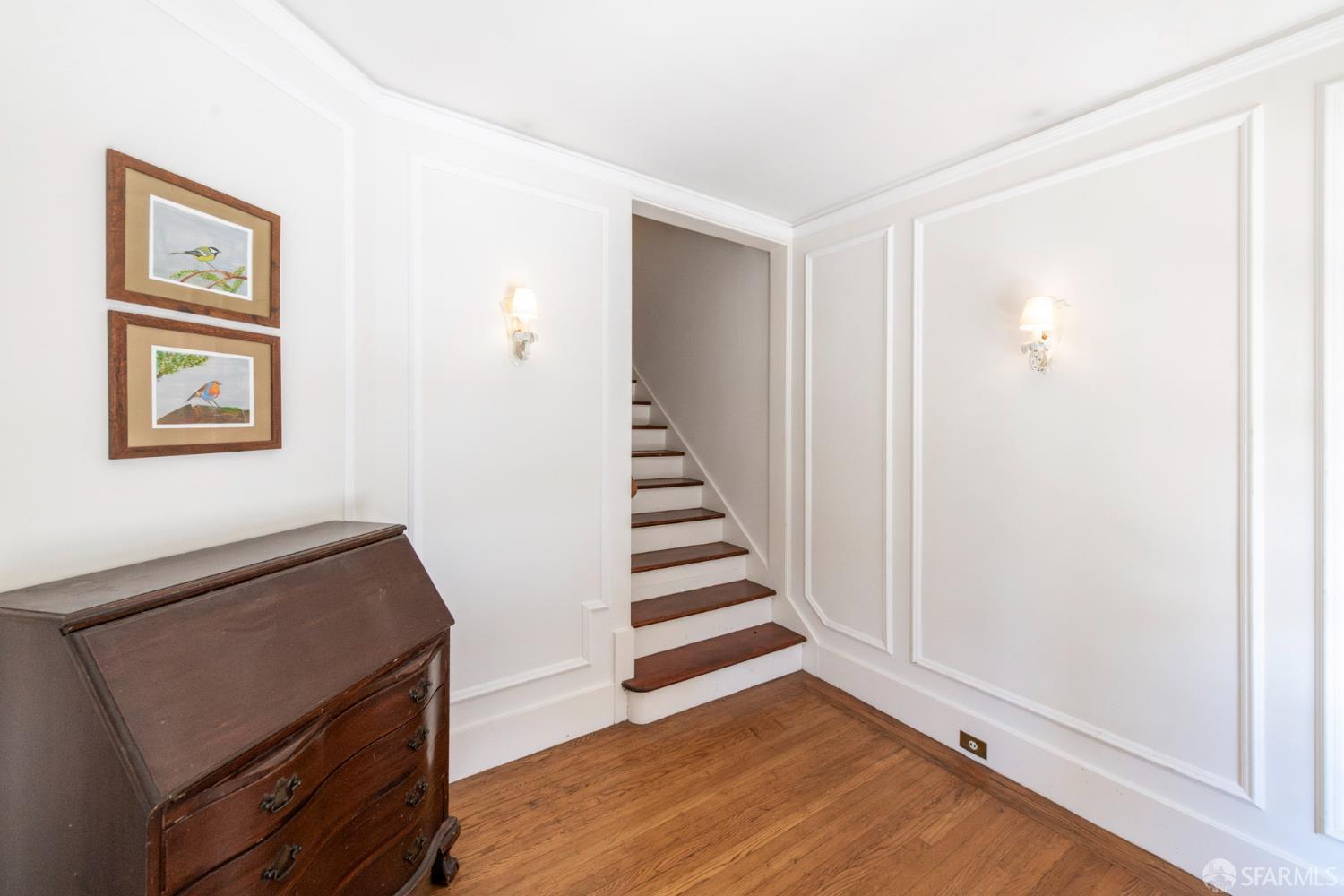 Photo #2: 425067675 Listing 