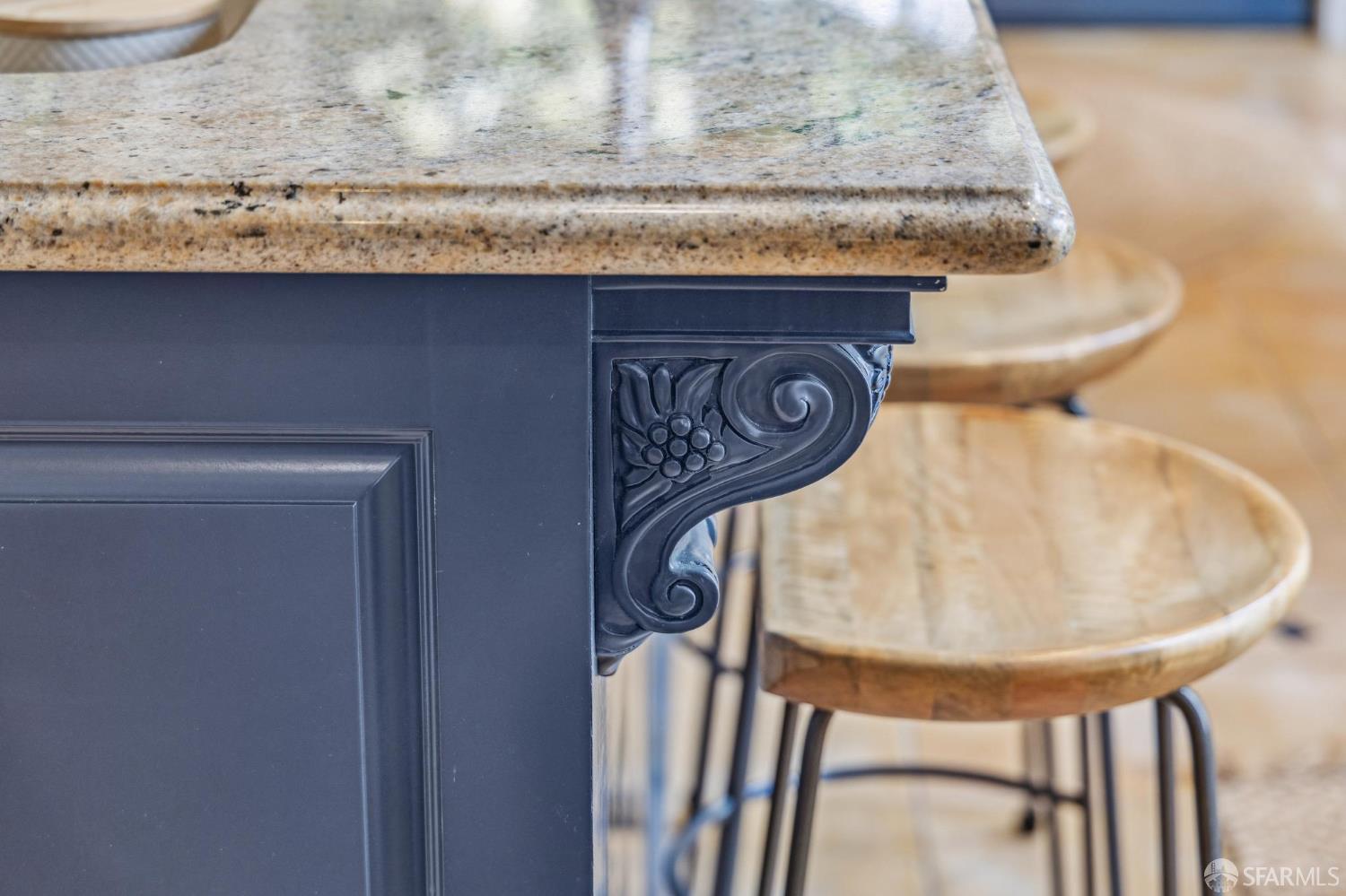 Detail Gallery Image 26 of 75 For 618 Haight St, San Francisco,  CA 94117 - 4 Beds | 3 Baths