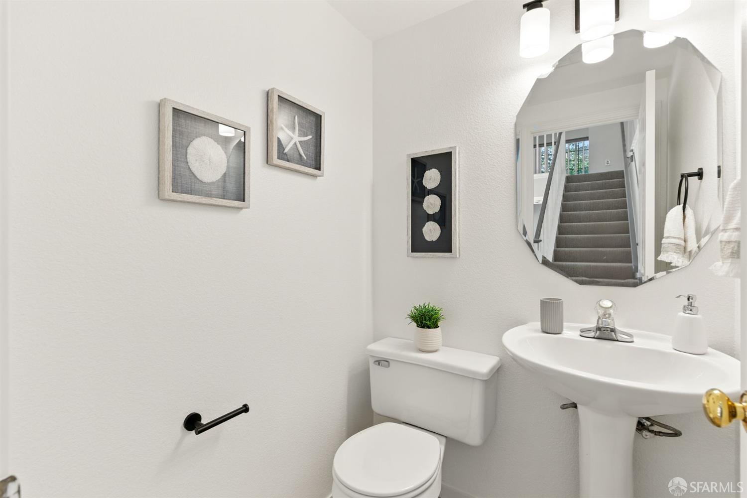 Detail Gallery Image 23 of 26 For 275 Brady Ct, Martinez,  CA 94553 - 4 Beds | 2/1 Baths
