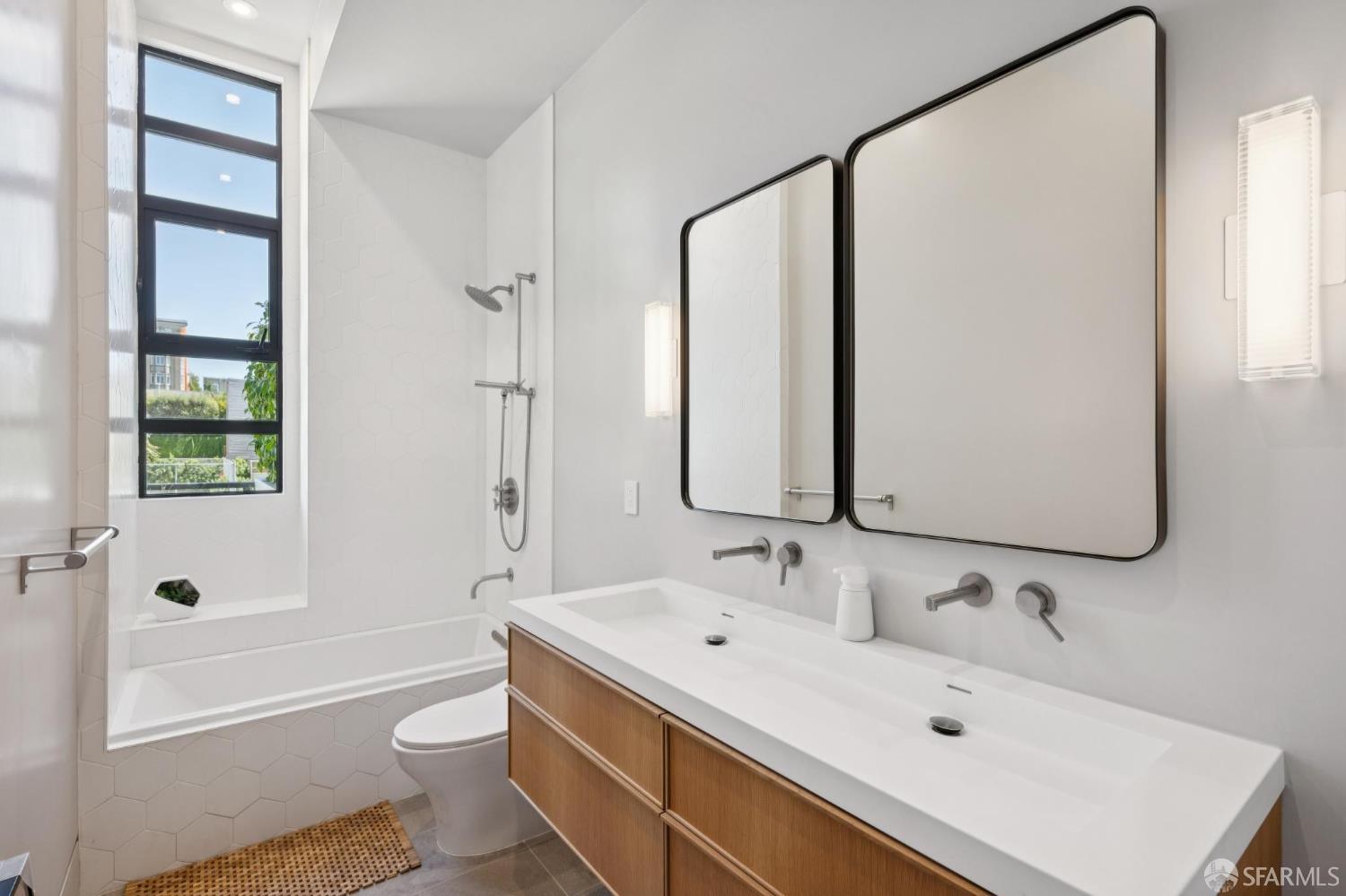 Photo #37: 425067757 Listing: Photo #37