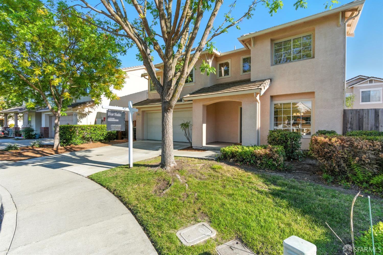 Detail Gallery Image 4 of 26 For 275 Brady Ct, Martinez,  CA 94553 - 4 Beds | 2/1 Baths
