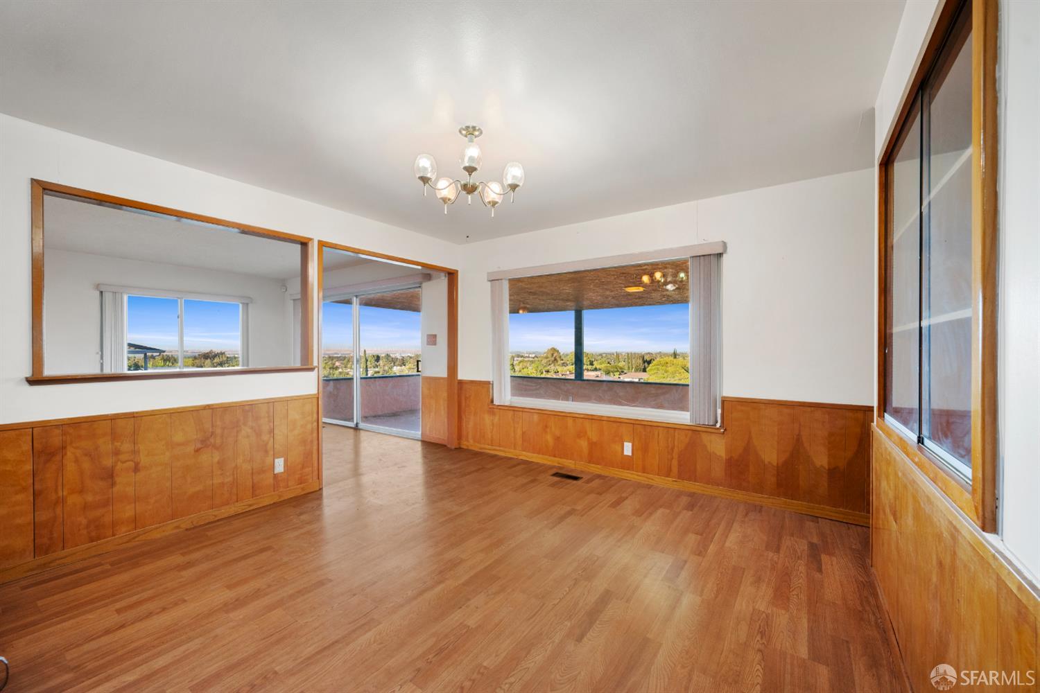 Detail Gallery Image 10 of 54 For 4257 Heights Ave, Pittsburg,  CA 94565 - 4 Beds | 3 Baths