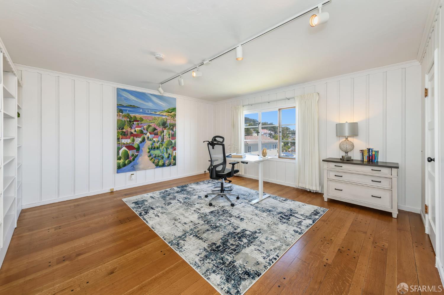 Detail Gallery Image 4 of 6 For 895 Darien Way, San Francisco,  CA 94127 - 4 Beds | 3/1 Baths