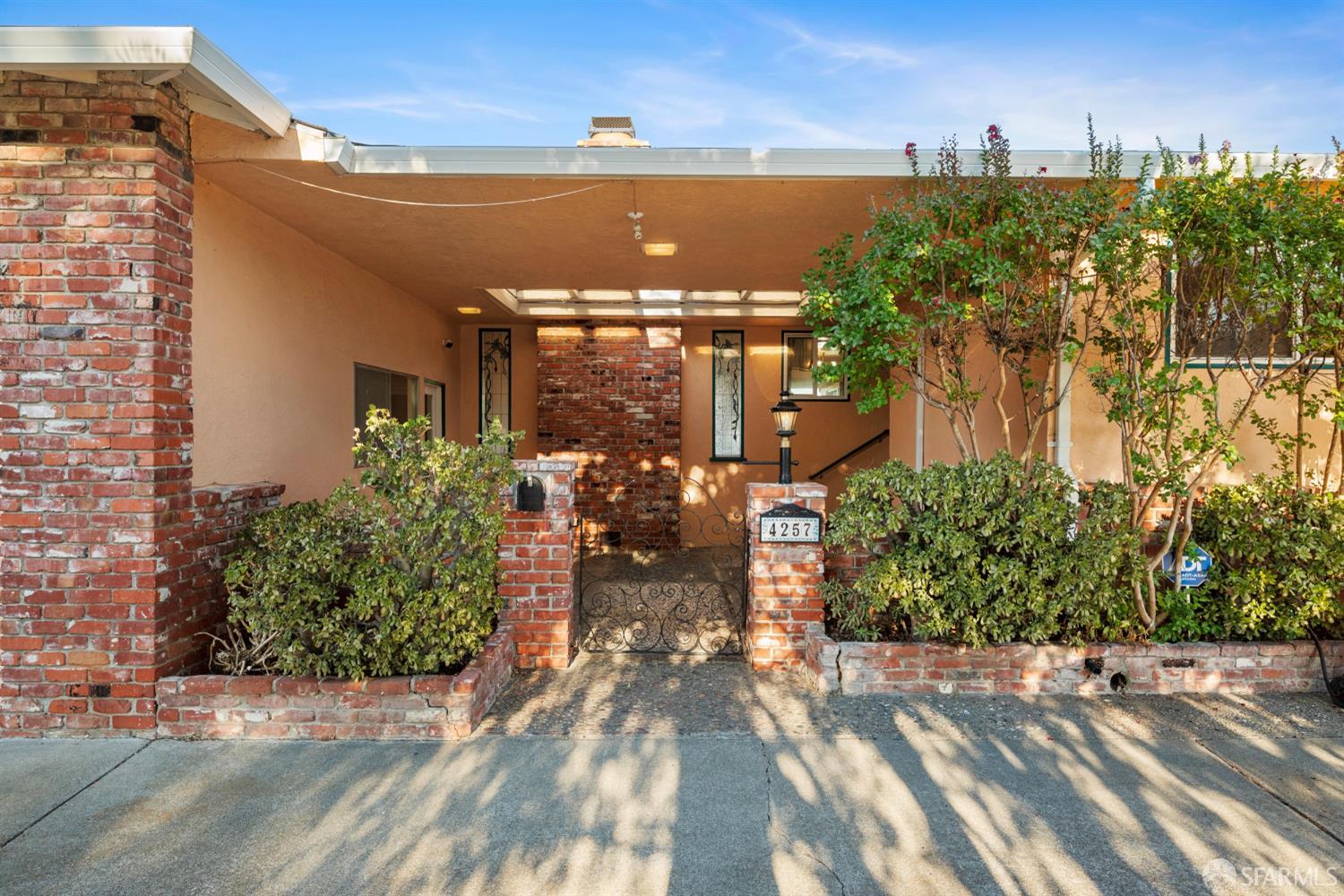 Detail Gallery Image 1 of 54 For 4257 Heights Ave, Pittsburg,  CA 94565 - 4 Beds | 3 Baths