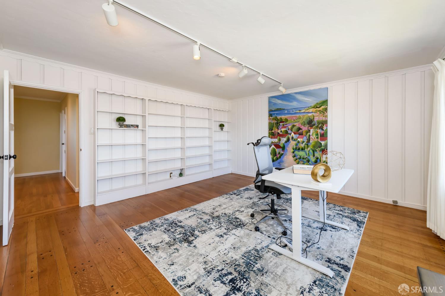 Detail Gallery Image 6 of 6 For 895 Darien Way, San Francisco,  CA 94127 - 4 Beds | 3/1 Baths