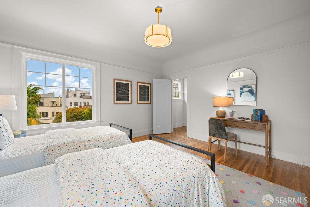 Detail Gallery Image 38 of 54 For 2270 Beach St, San Francisco,  CA 94123 - 3 Beds | 3/1 Baths