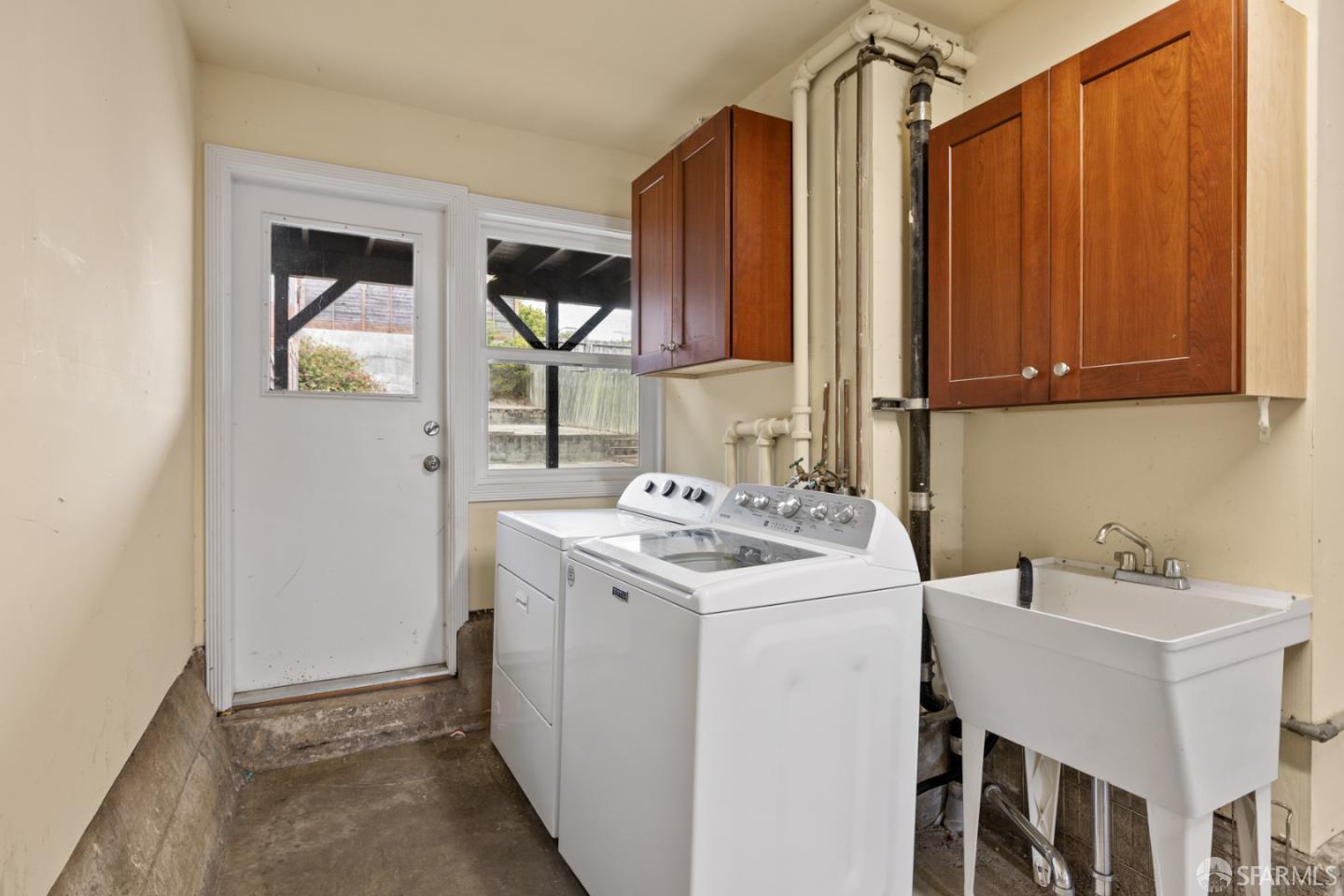 Detail Gallery Image 9 of 10 For 1830 40th Ave, San Francisco,  CA 94122 - 3 Beds | 2 Baths