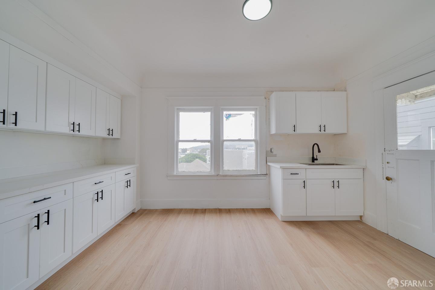 Detail Gallery Image 5 of 15 For 1614 Balboa St, San Francisco,  CA 94121 - – Beds | – Baths