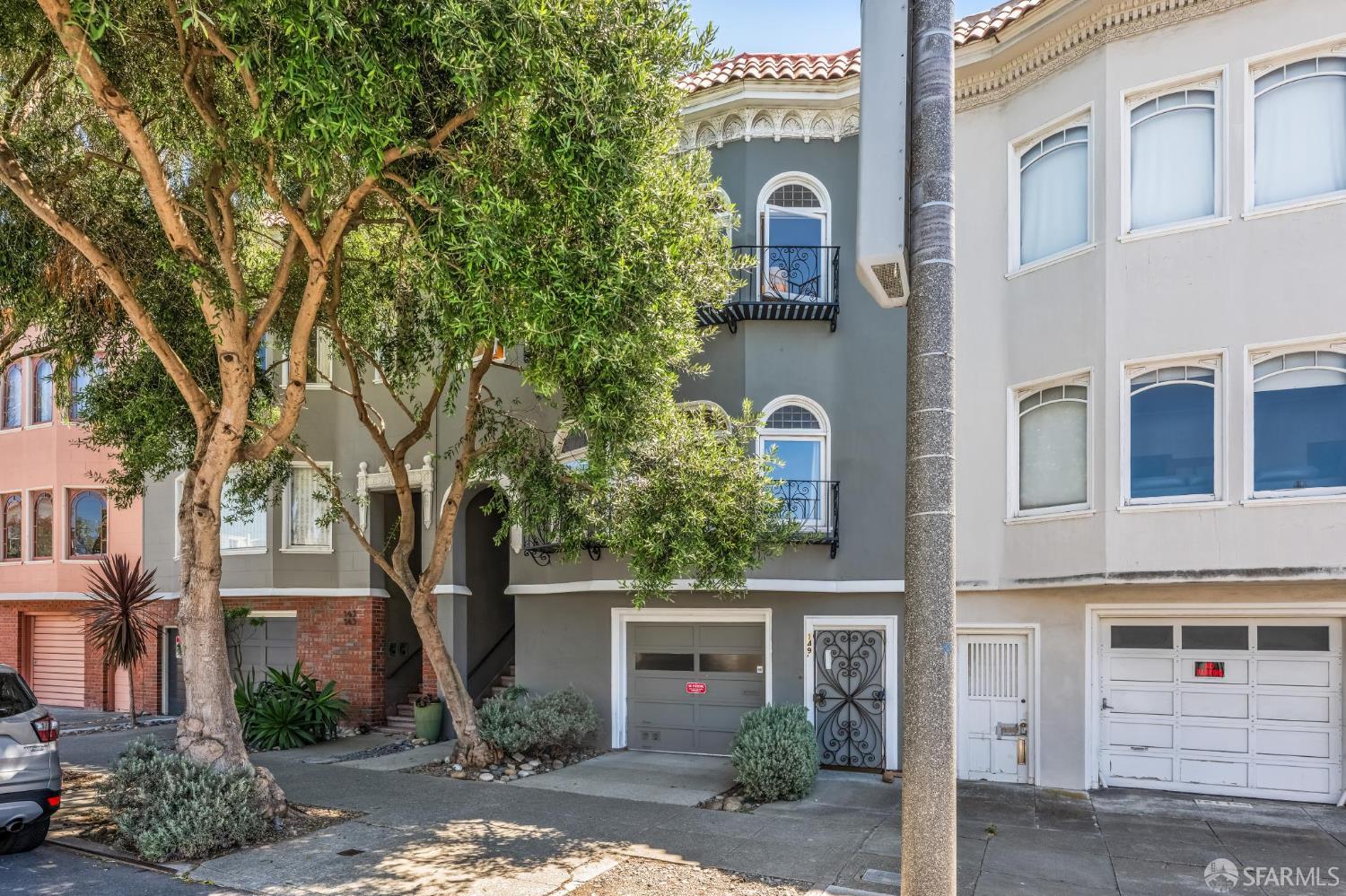 Photo #2: 425062952 Listing 