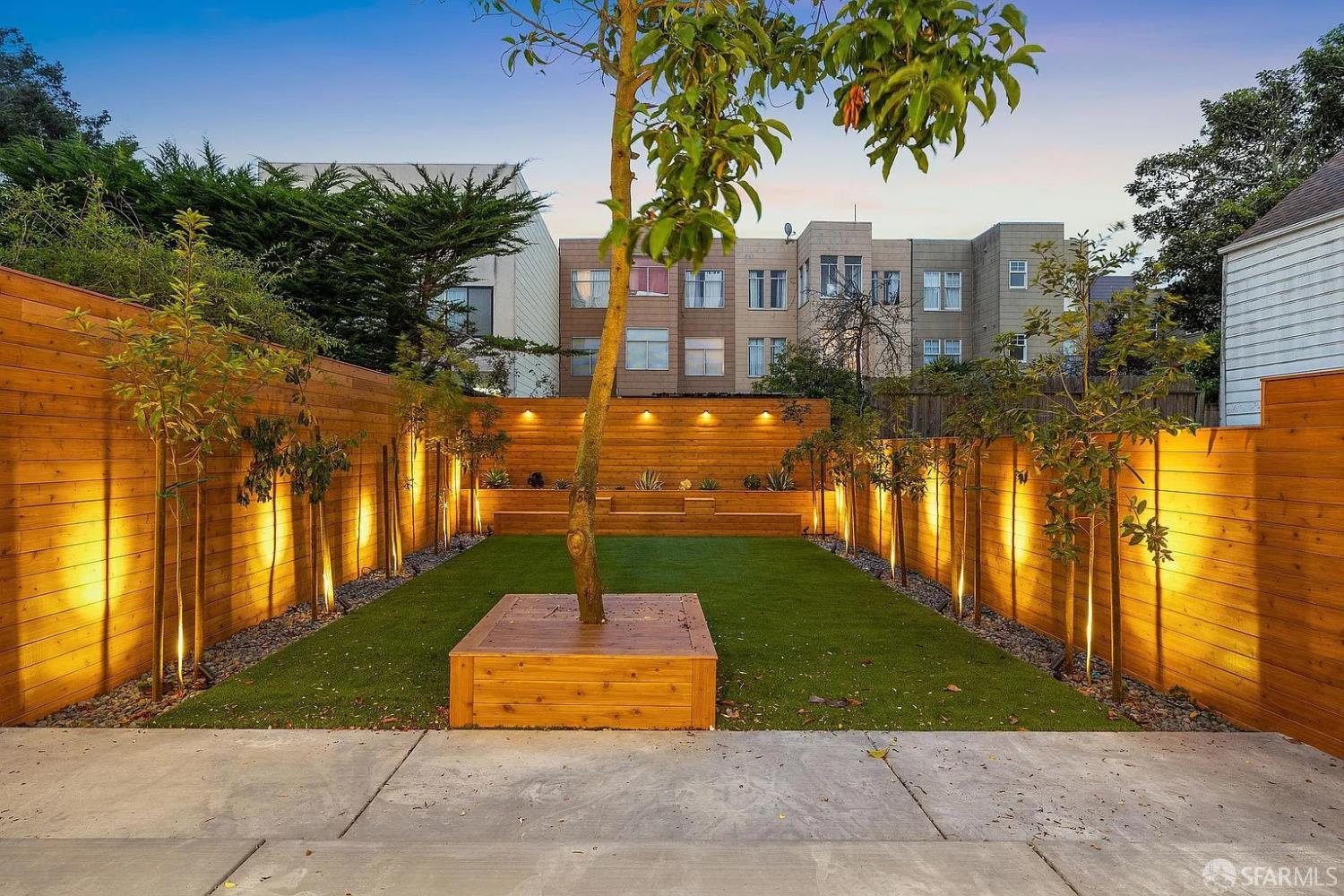 Detail Gallery Image 6 of 95 For 172 18th Ave #94121,  San Francisco,  CA 94121 - 7 Beds | 6/1 Baths
