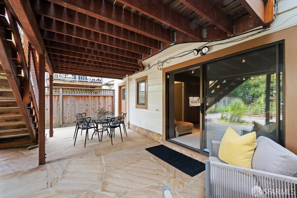 Detail Gallery Image 52 of 54 For 2270 Beach St, San Francisco,  CA 94123 - 3 Beds | 3/1 Baths