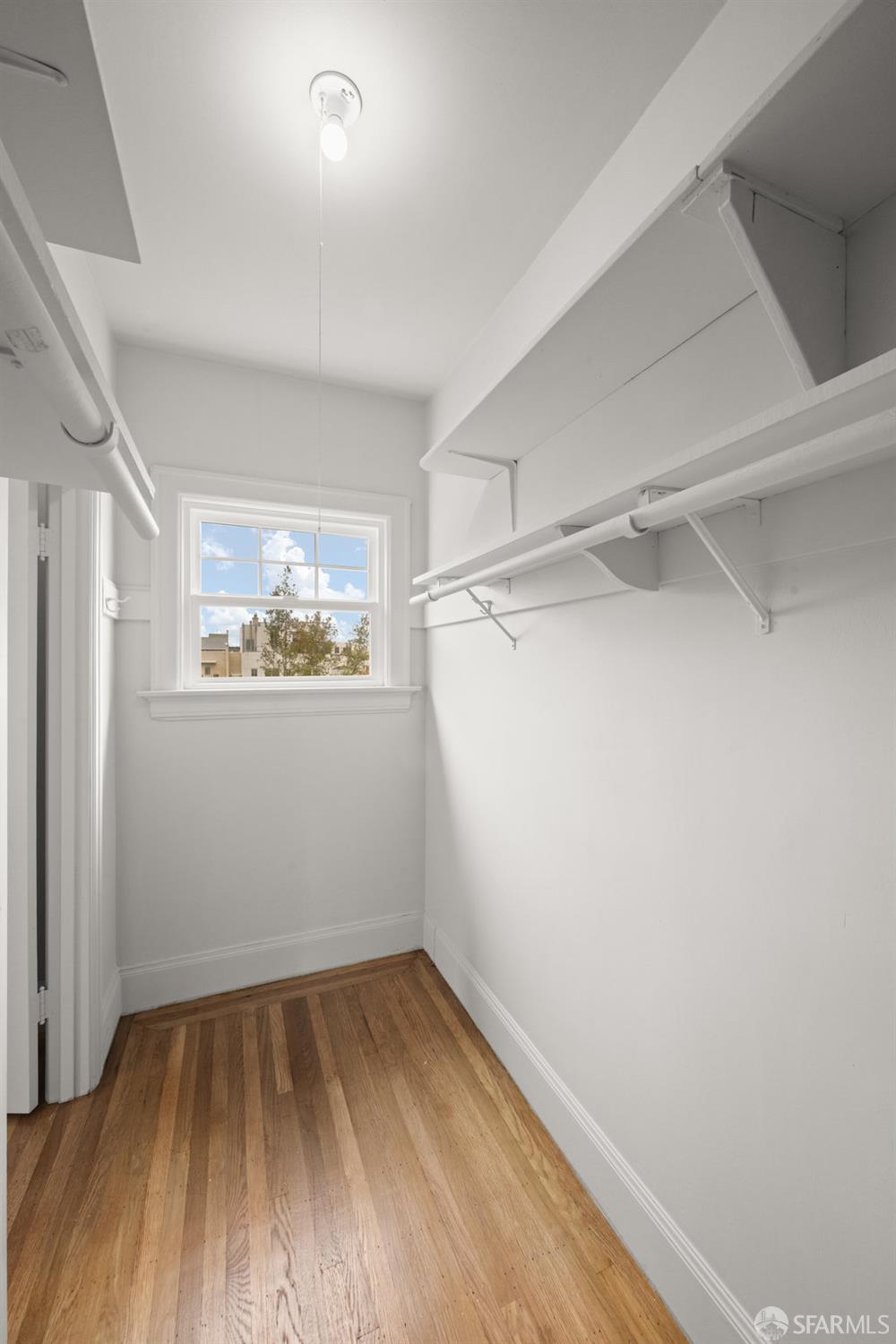 Detail Gallery Image 39 of 54 For 2270 Beach St, San Francisco,  CA 94123 - 3 Beds | 3/1 Baths