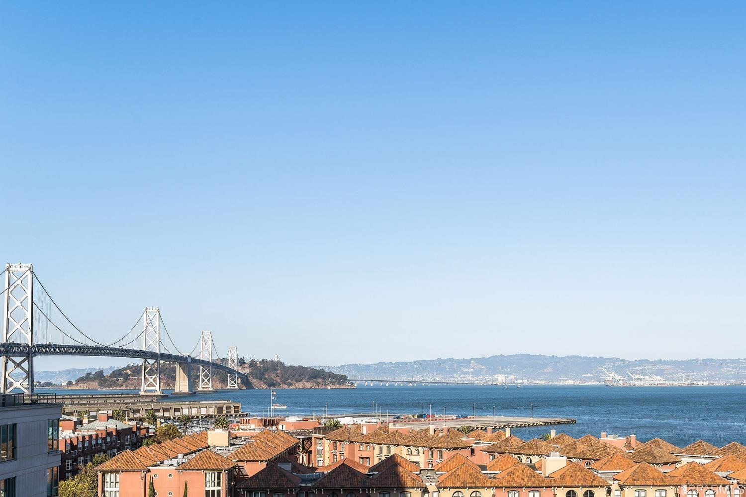 Detail Gallery Image 3 of 19 For 229 Brannan St 7a,  San Francisco,  CA 94105 - 2 Beds | 2 Baths