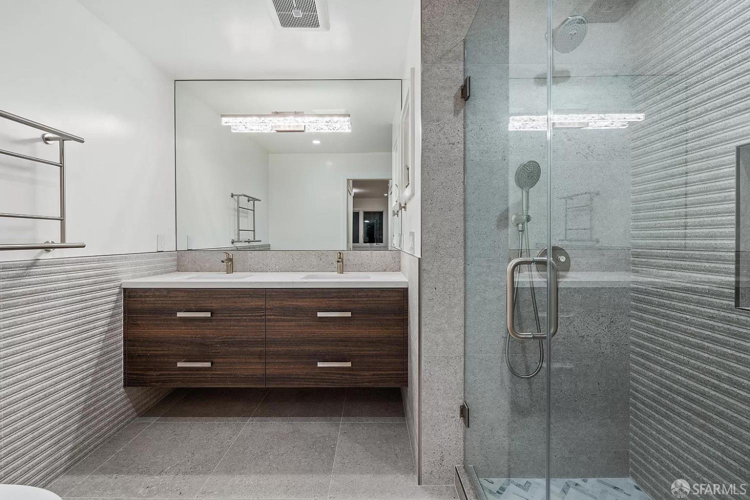 Detail Gallery Image 69 of 95 For 172 18th Ave #94121,  San Francisco,  CA 94121 - 7 Beds | 6/1 Baths
