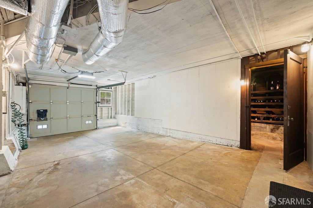 Detail Gallery Image 46 of 54 For 2270 Beach St, San Francisco,  CA 94123 - 3 Beds | 3/1 Baths