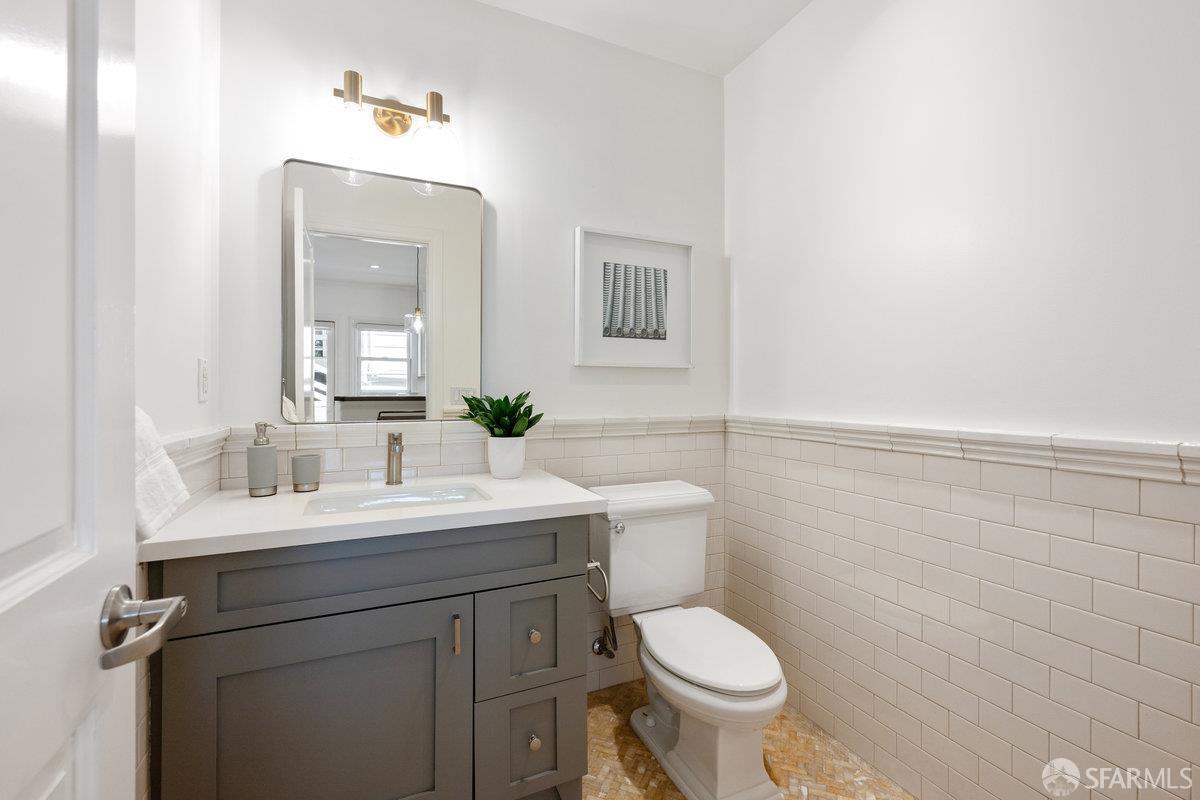 Detail Gallery Image 27 of 56 For 1187 Stanyan St, San Francisco,  CA 94117 - 5 Beds | 4/1 Baths